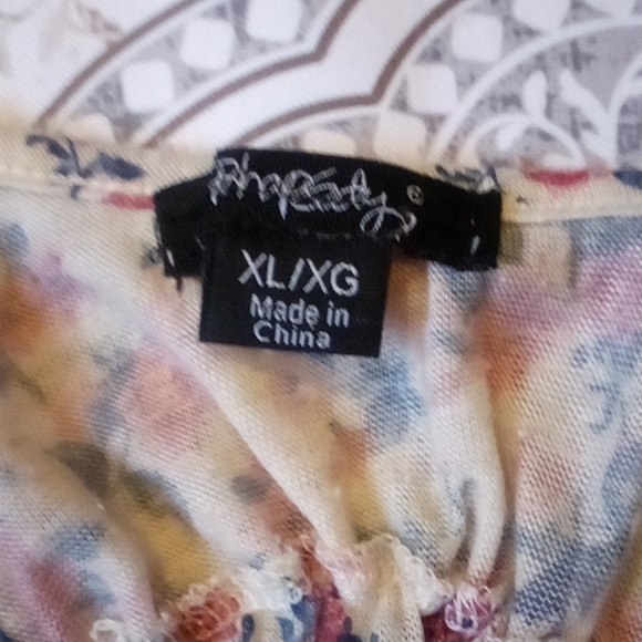 JUNIORS floral top - Picture 12 of 12